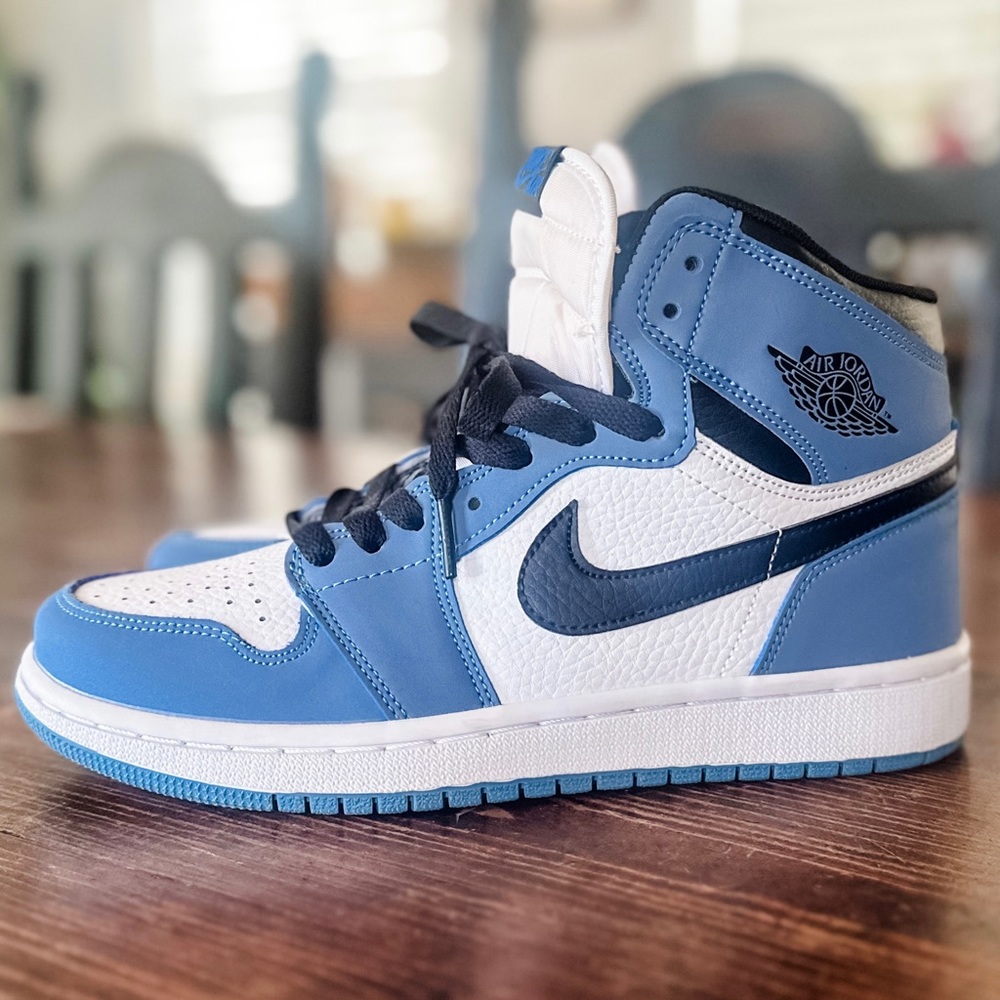 Nike Jordan 1 Retro High OG University Blue